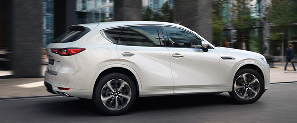 Mazda CX-60 in de showroom